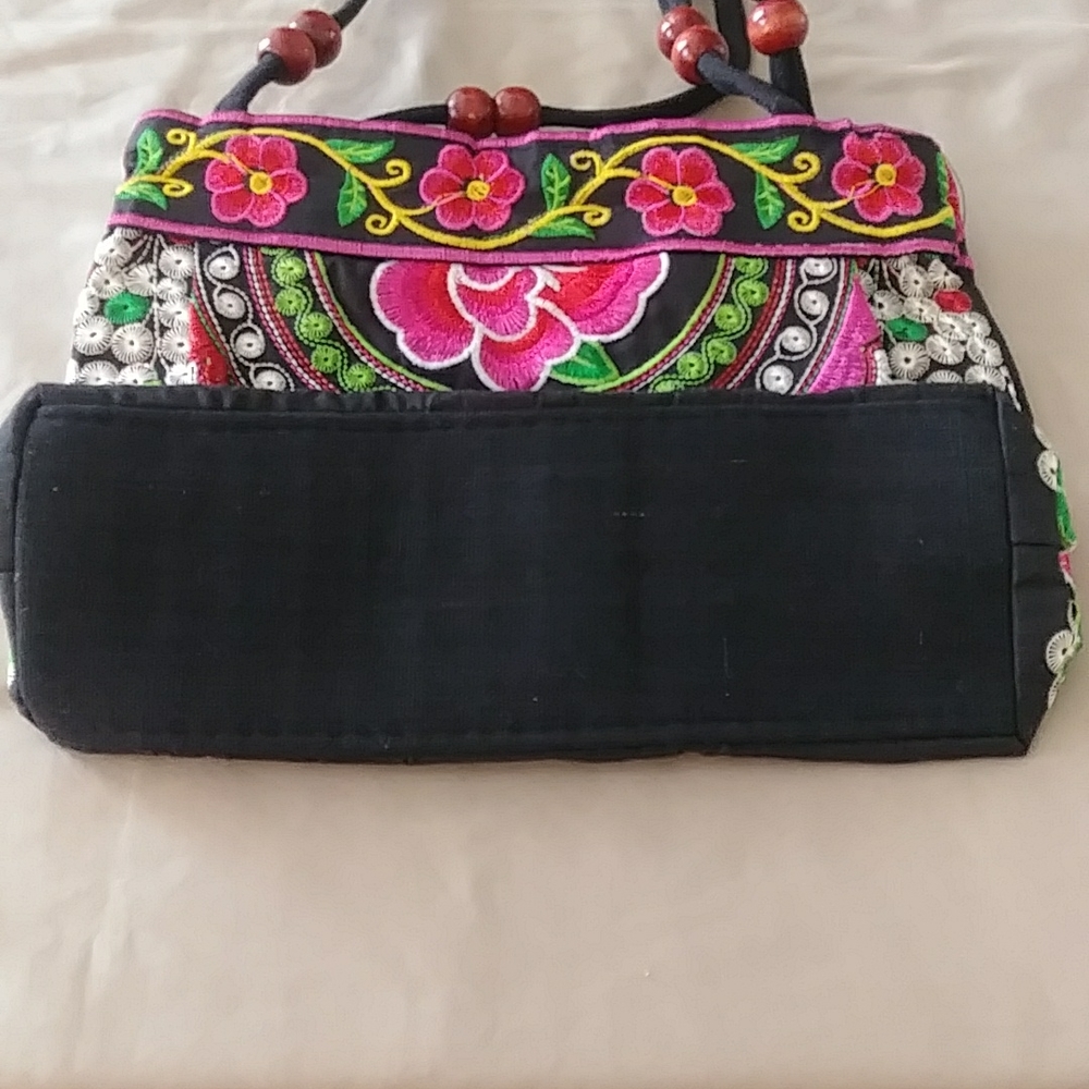 VINTAGEHand Embroidered Flower Handbag - Made In Mexico - Picture 6 of 6